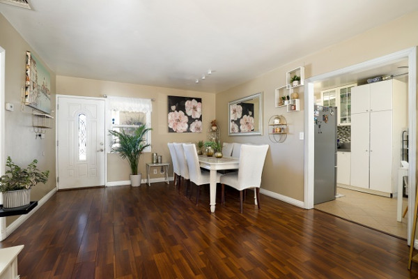 5 room luxury house for rent in Manchester